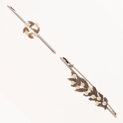 Lot 46 - Two white gold and freshwater pearl set brooches