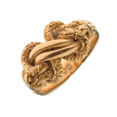 Lot 36 - 18ct gold knotwork ring