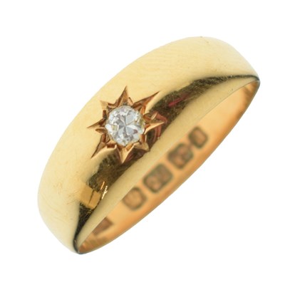 Lot 7 - Late Victorian 22ct gold gypsy set diamond ring