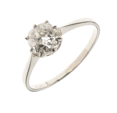 Lot 3 - Diamond solitaire platinum ring