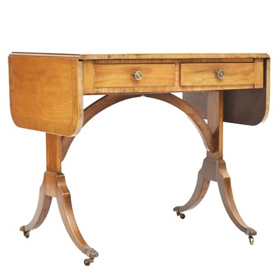Lot 712 - Early 20th mahogany sofa table