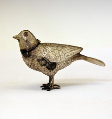 Lot 124 - Continental white-metal novelty pounce pot or pepperette in the form of a bird