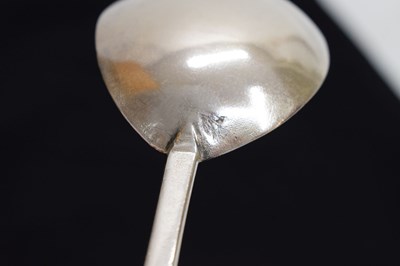 Lot 100 - Mid 17th century East Anglian silver seal-top spoon
