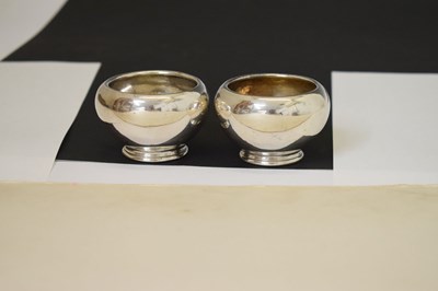 Lot 91 - Pair of Victorian silver cauldron salts