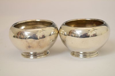 Lot 91 - Pair of Victorian silver cauldron salts