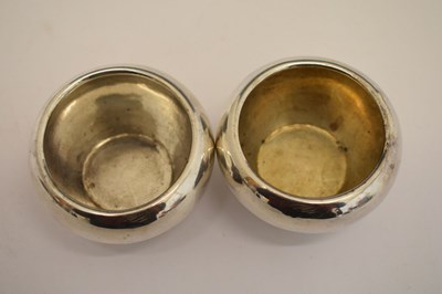 Lot 91 - Pair of Victorian silver cauldron salts