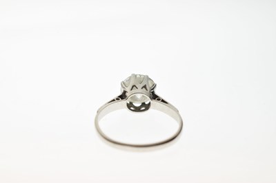 Lot 1 - Diamond solitaire platinum ring