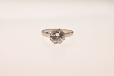Lot 1 - Diamond solitaire platinum ring