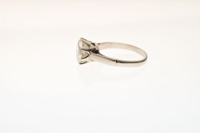 Lot 1 - Diamond solitaire platinum ring