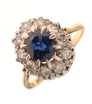Lot 36 - Sapphire and diamond cluster ring