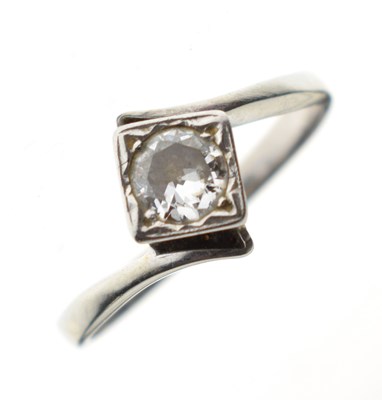 Lot 8 - Diamond solitaire crossover ring, 0.33ct approx.