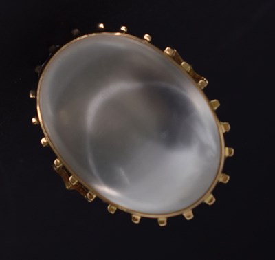 Lot 46 - Moonstone ring