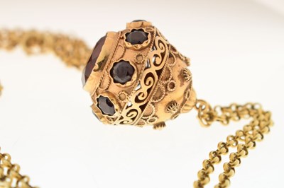 Lot 39 - Garnet 14ct yellow gold pendant necklace, pendant set with large round faceted garnet to the base