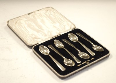Lot 182 - Cased set of six George VI silver-gilt teaspoons