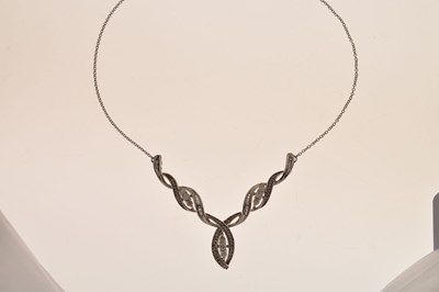 Lot 53 - Diamond white gold necklace