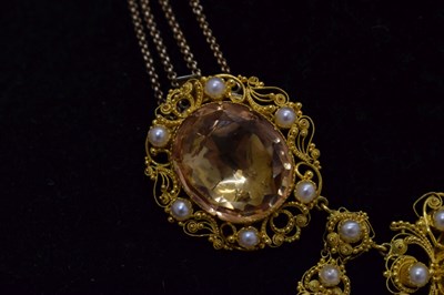 Lot 46 - Impressive citrine and pearl necklace