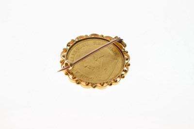 Lot 141 - South African 1 pond gold coin, 1898, in unmarked yellow metal mount