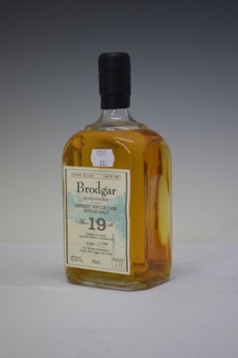 Lot 534 - Bottle of Brodgar Orkney single cask 19 year old whisky