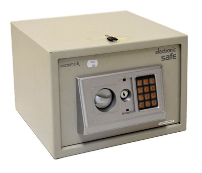 Lot 647 - Electronic safe