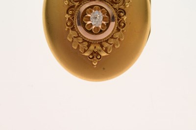 Lot 40 - Victorian diamond yellow metal locket pendant