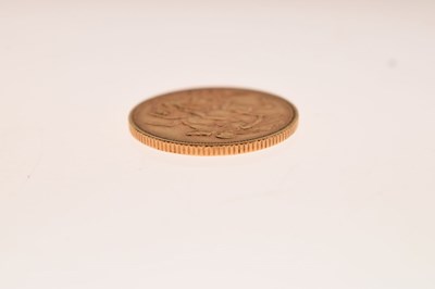 Lot 134 - Queen Victoria Melbourne Mint gold sovereign, 1893