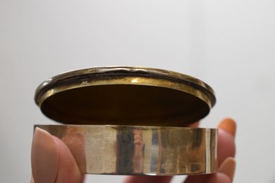 Lot 125 - Early 20th century Continental silver circular box, import mark for Murrle Bennet & Co.