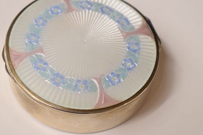 Lot 125 - Early 20th century Continental silver circular box, import mark for Murrle Bennet & Co.