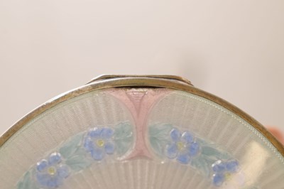 Lot 125 - Early 20th century Continental silver circular box, import mark for Murrle Bennet & Co.