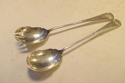 Lot 153 - Pair of Edward VII silver salad servers, Sheffield 1908, 190 grams and
