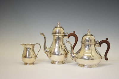 Lot 122 - Elizabeth II silver three-piece tea and coffee set