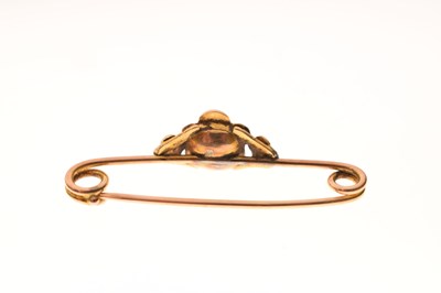 Lot 30 - 19th century pearl and diamond yellow metal bar brooch