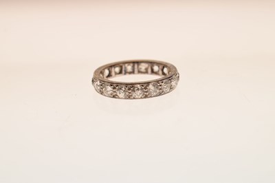 Lot 9 - Diamond eternity ring, seventeen old round brilliant cut diamonds