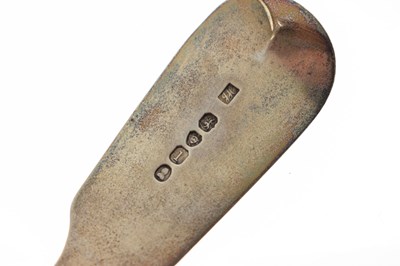 Lot 103 - George IV silver fiddle pattern fish slice