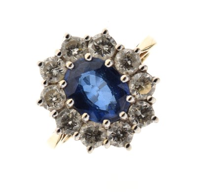 Lot 14 - Sapphire and diamond  cluster ring