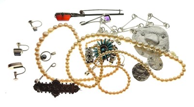 Lot 106 - Silver and other jewels