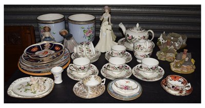 Lot 522 - Assorted ceramics