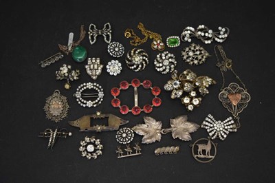 Lot 108 - Collection of Victorian silver and paste jewellery