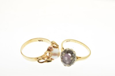 Lot 42 - Amethyst and diamond cluster ring and a cultured pearl yellow metal dress ring