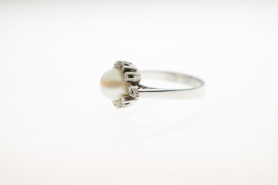 Lot 9 - Cultured pearl and diamond 14ct white gold dress ring