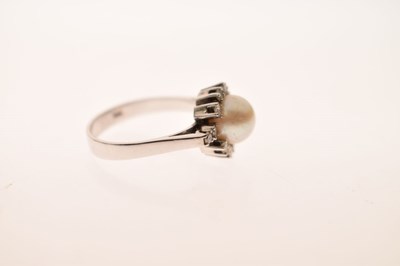 Lot 9 - Cultured pearl and diamond 14ct white gold dress ring
