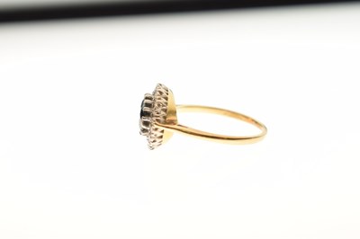 Lot 32 - 18ct gold sapphire and diamond cluster ring