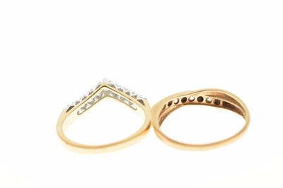 Lot 85 - Two dress rings