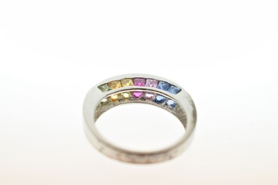 Lot 35 - Fancy-coloured sapphire 9ct white gold dress ring