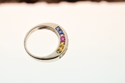 Lot 35 - Fancy-coloured sapphire 9ct white gold dress ring