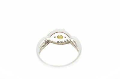 Lot 61 - 18ct white gold, yellow and white diamond ring