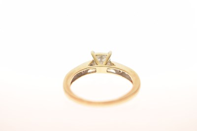 Lot 16 - 9ct gold and diamond 'Tomas Rae' ring