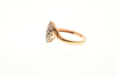 Lot 89 - Three heart-shaped 9ct gold rings