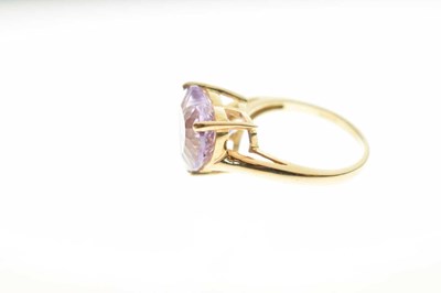 Lot 89 - Three heart-shaped 9ct gold rings