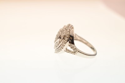 Lot 20 - 9ct white gold and diamond heart-shaped cluster ring