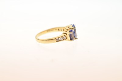 Lot 24 - Tanzanite and diamond 18ct gold ring